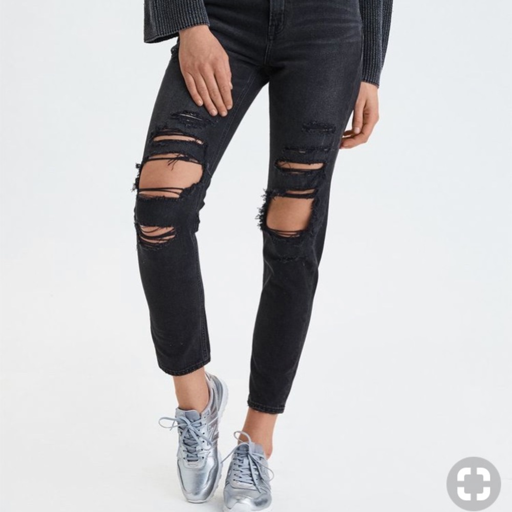 American eagle mom jeans size 2